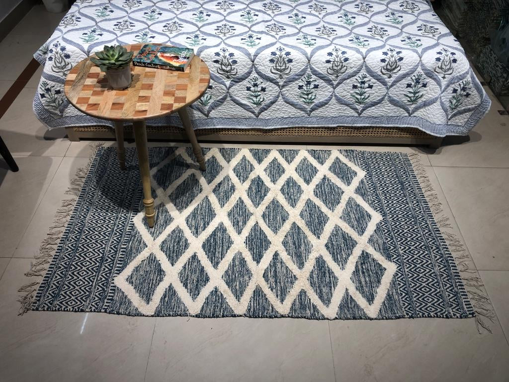 Self Pattern Cotton Rug - 5X3 ft