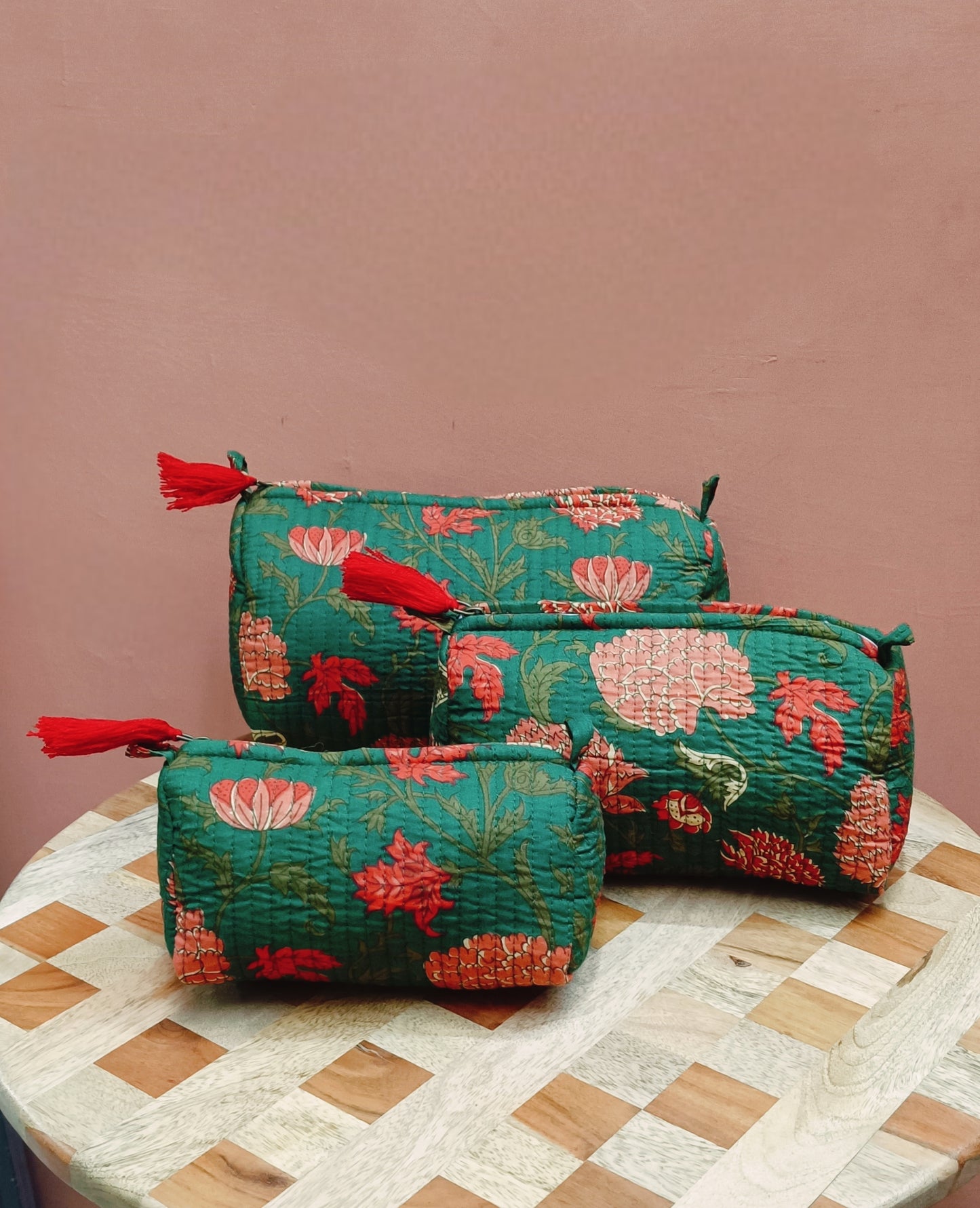 Set of 3 cosmetic bag/pouches with waterproof lining