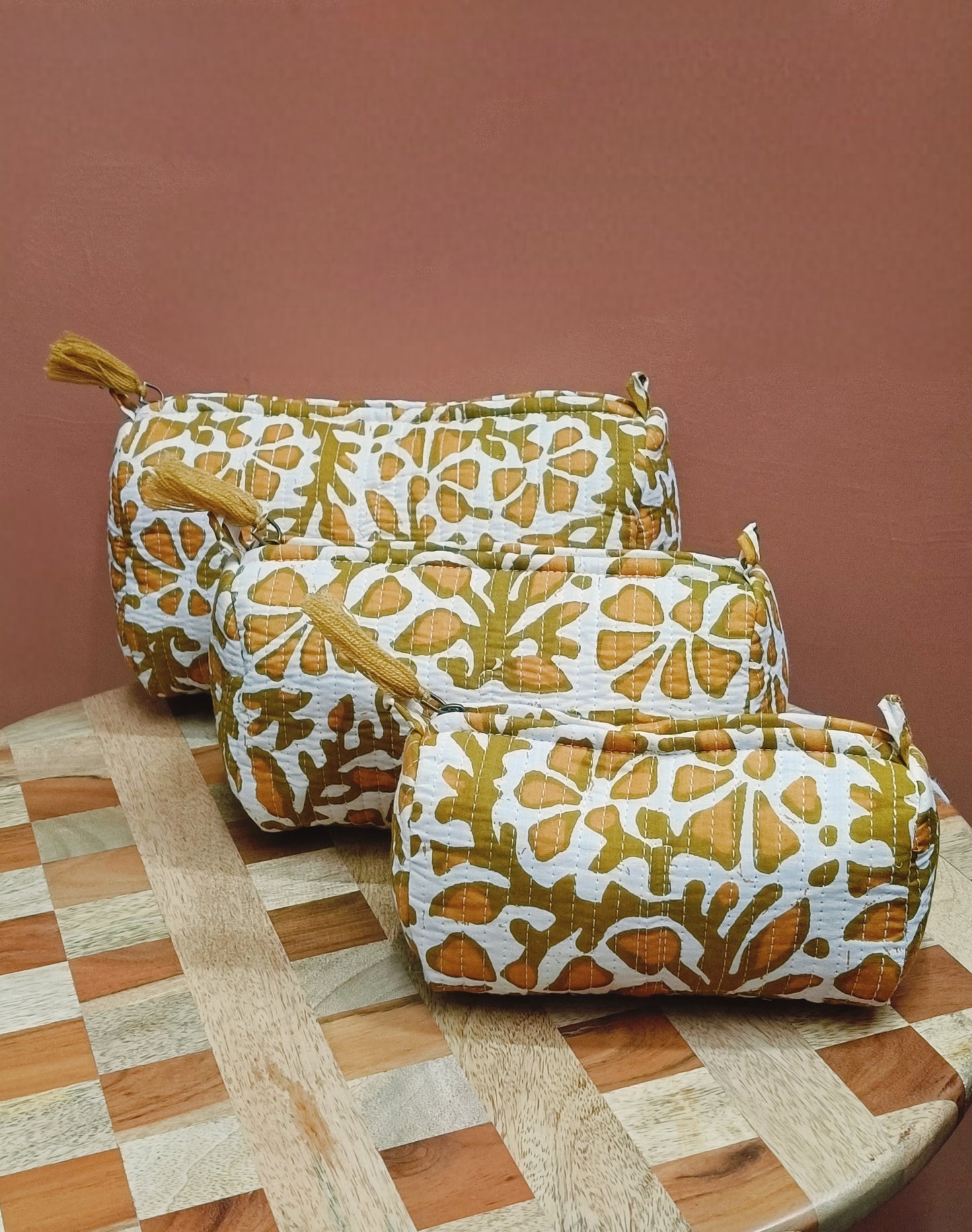 Set of 3 cosmetic bag/pouches with waterproof lining