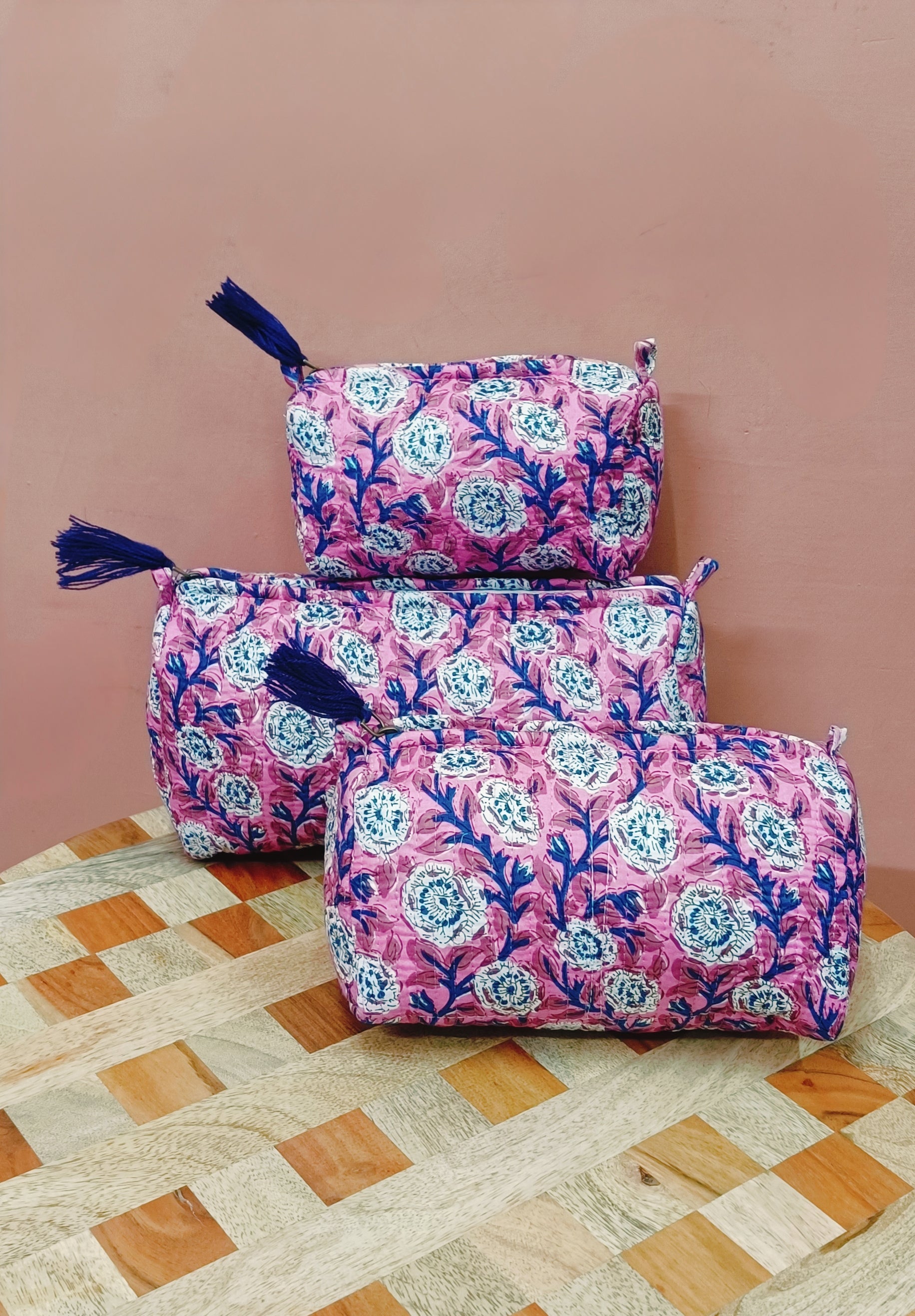 Set of 3 cosmetic bag/pouches with waterproof lining