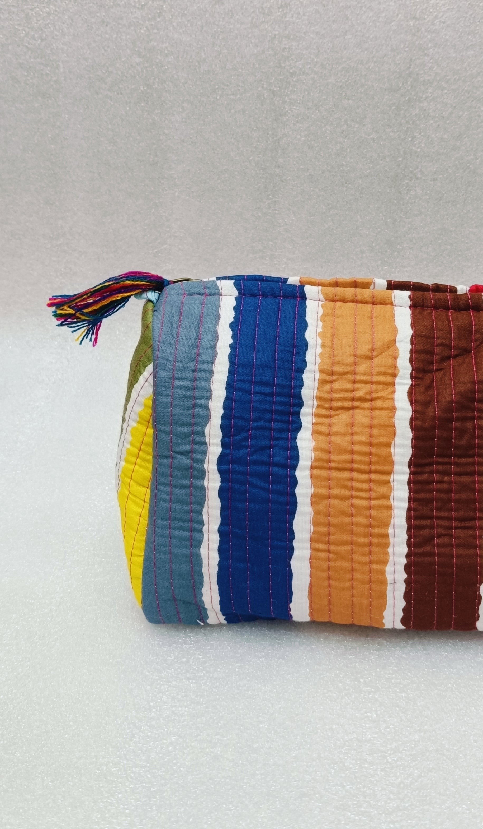 Set of 3 cosmetic bag/pouches with waterproof lining