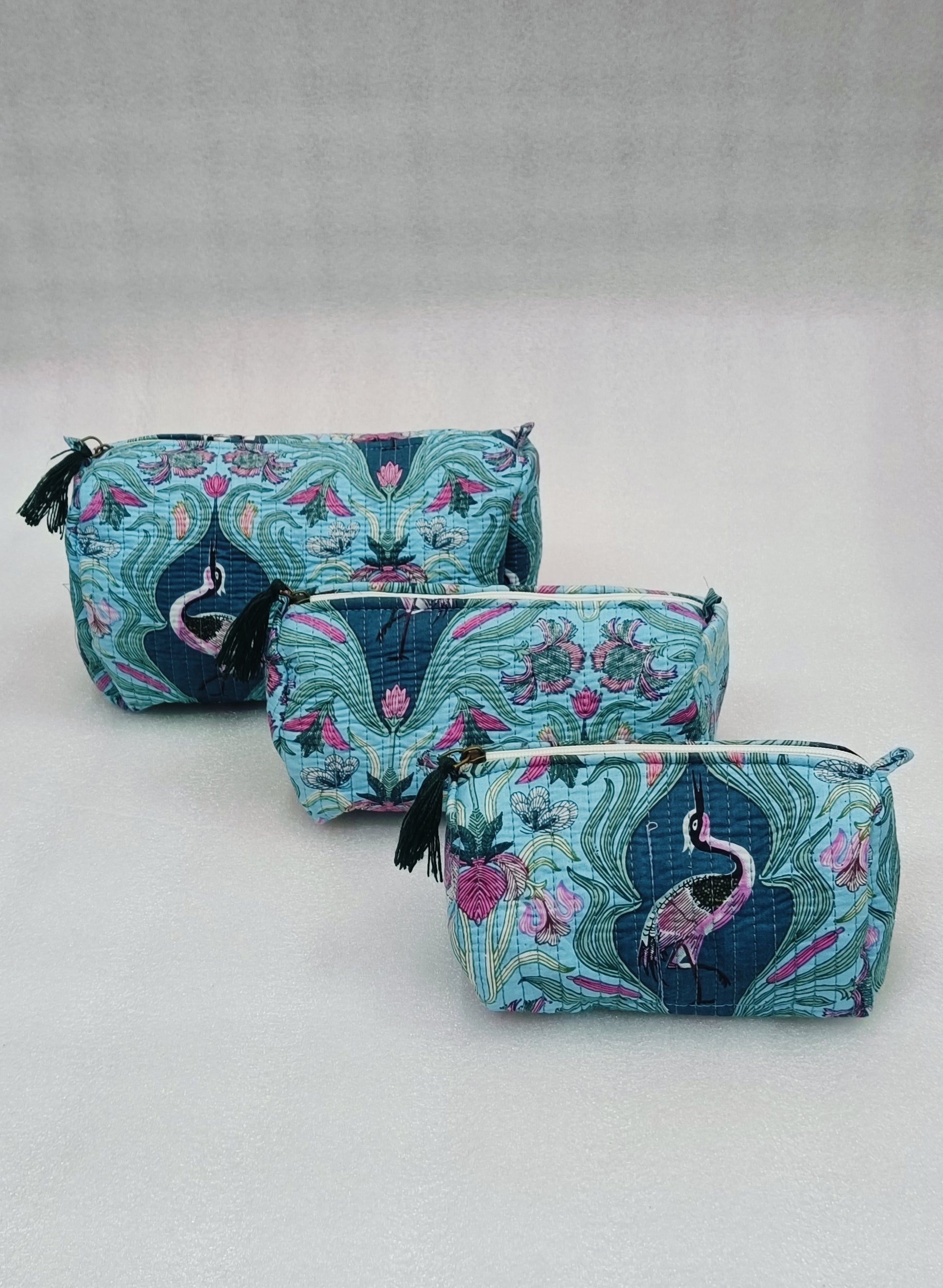 Set of 3 cosmetic bag/pouches with waterproof lining
