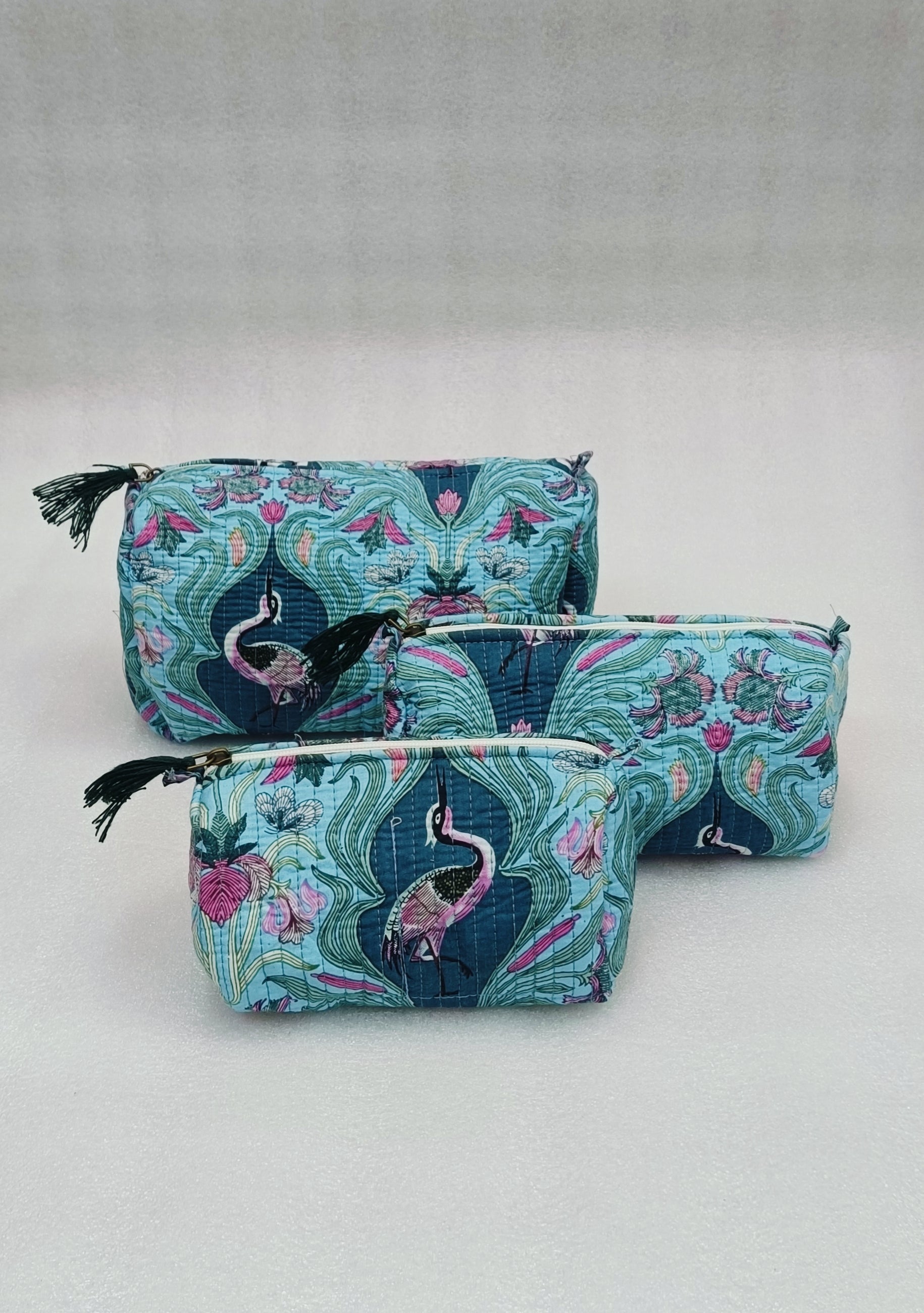 Set of 3 cosmetic bag/pouches with waterproof lining