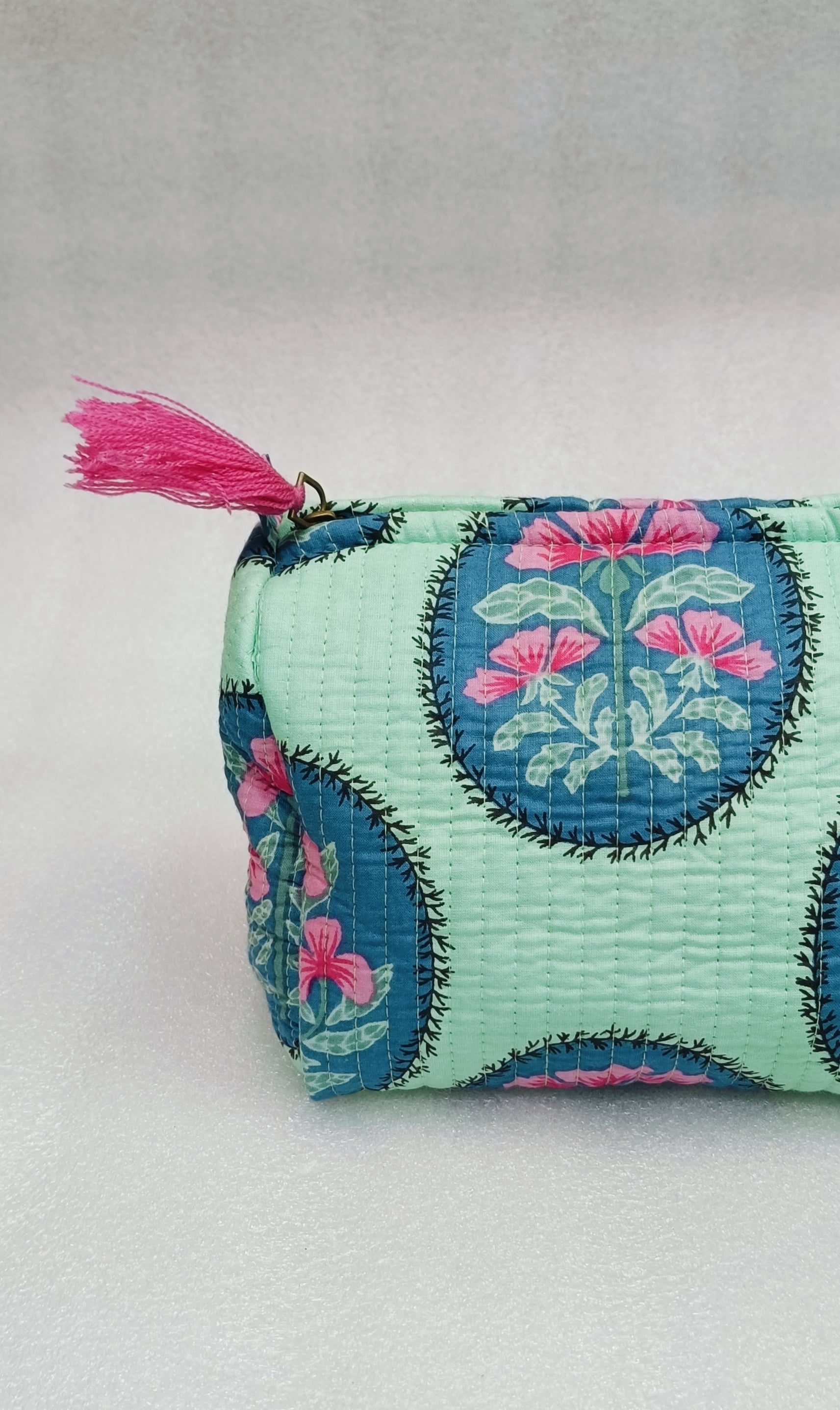 Set of 3 cosmetic bag/pouches with waterproof lining