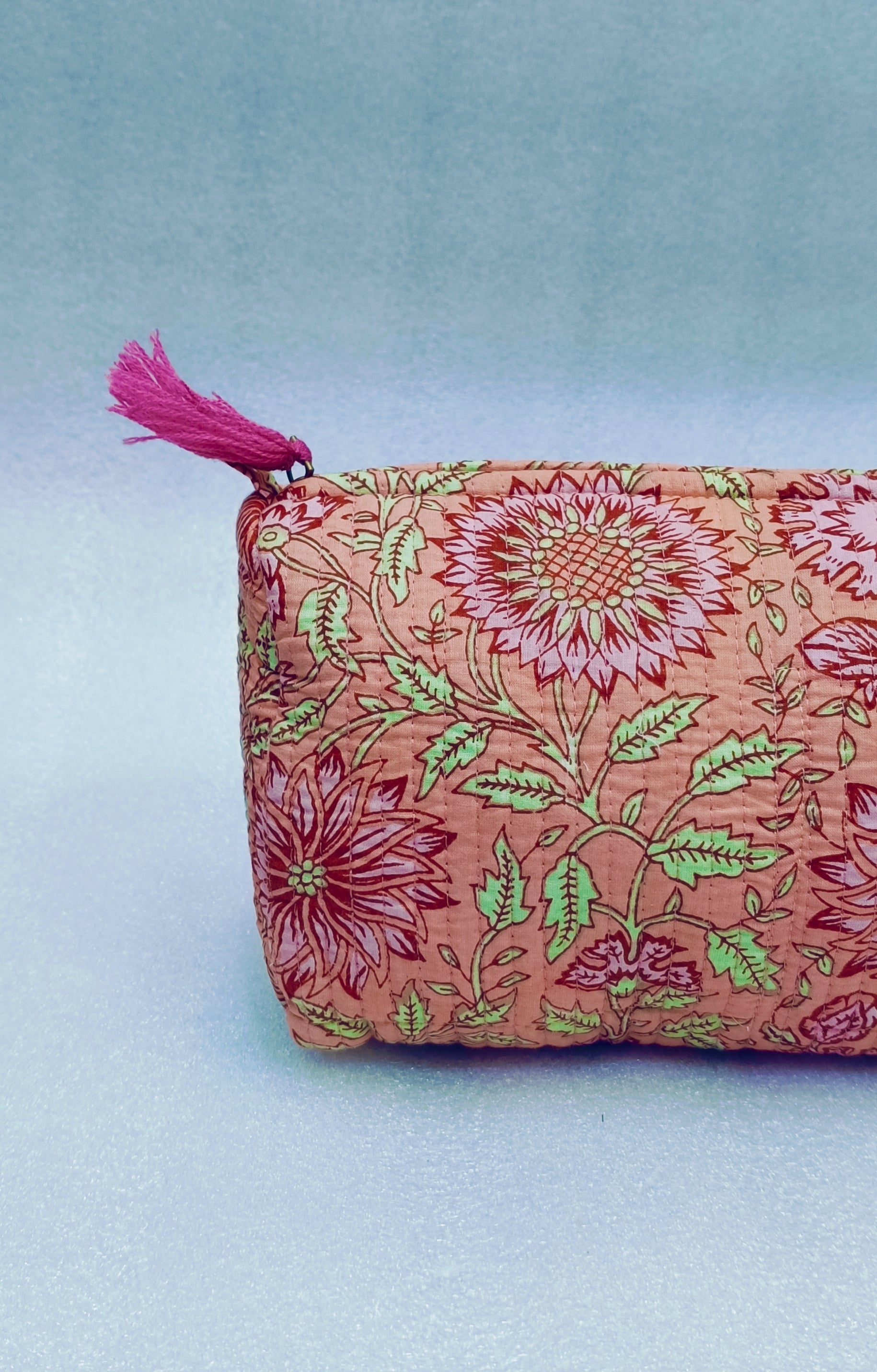 Set of 3 cosmetic bag/pouches with waterproof lining