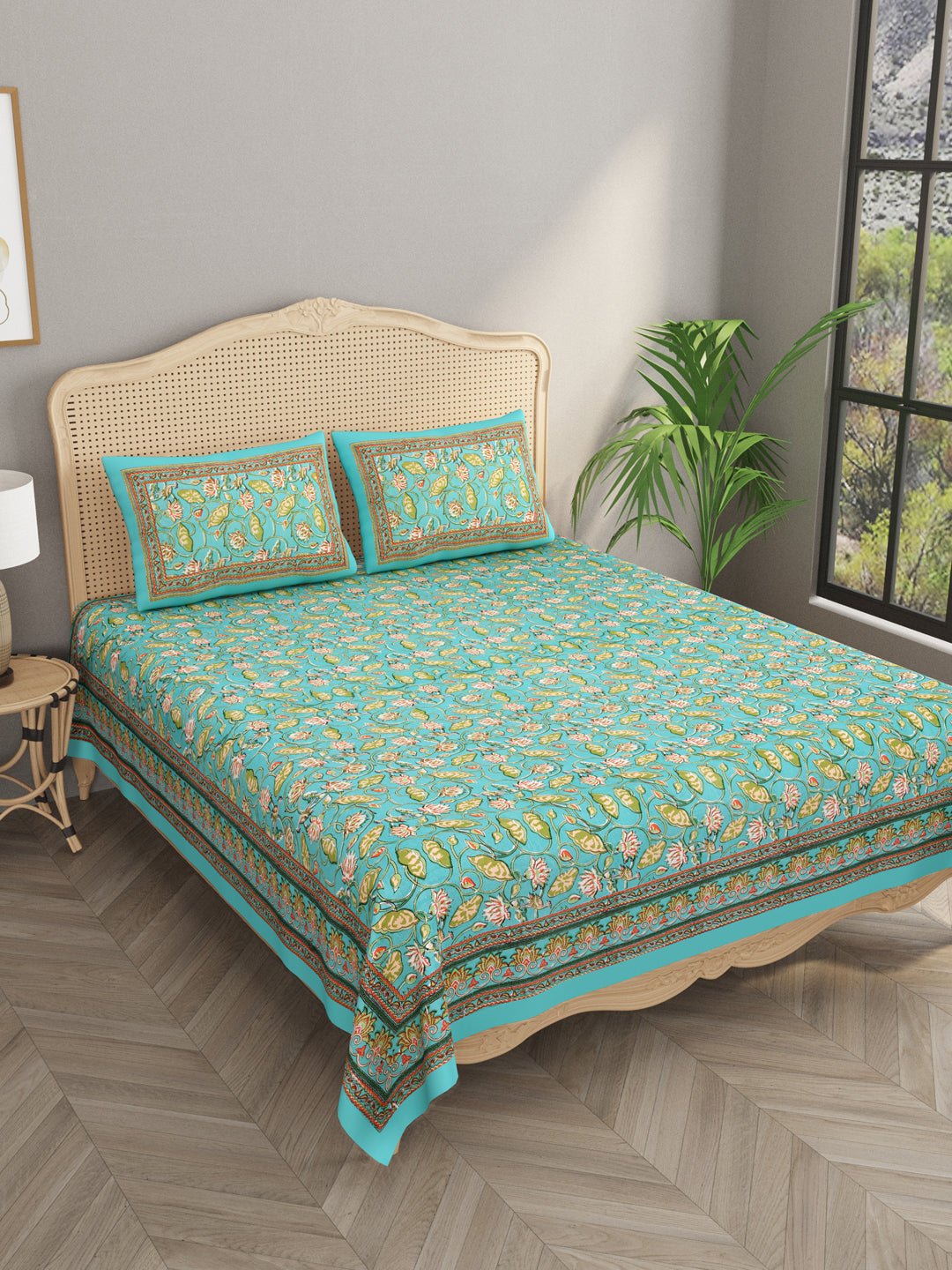 Cotton Double King Bedsheet with 2 Pillow Covers