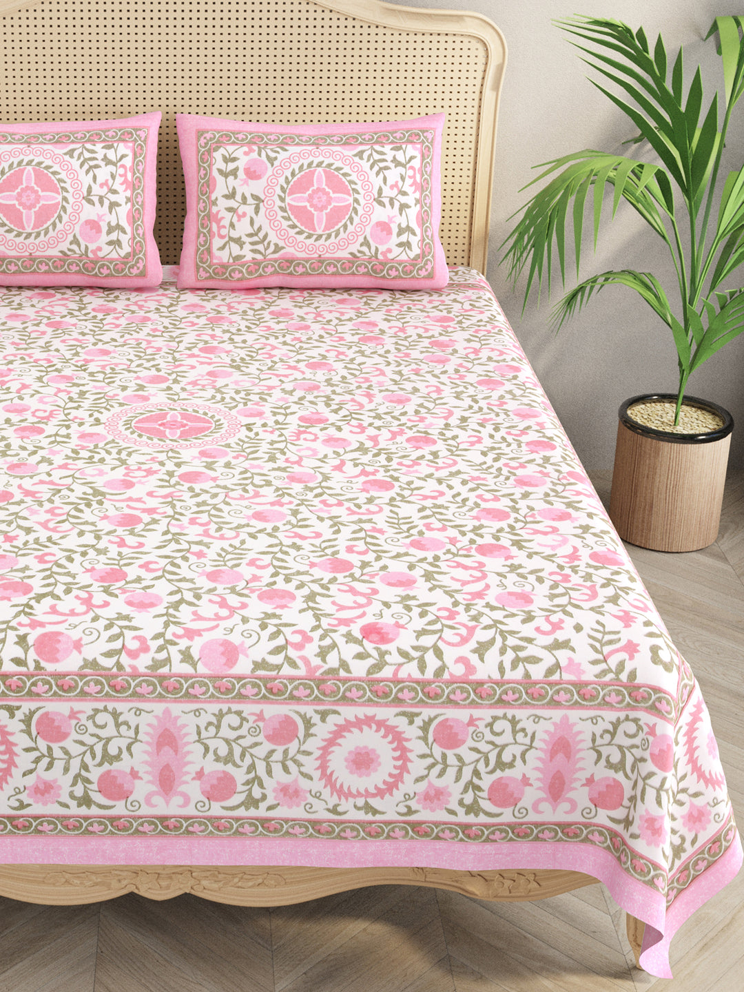 Cotton Double King Bedsheet with 2 Pillow Covers