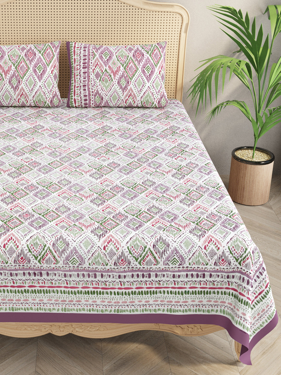Double King Bedsheet with 2 Pillow Covers