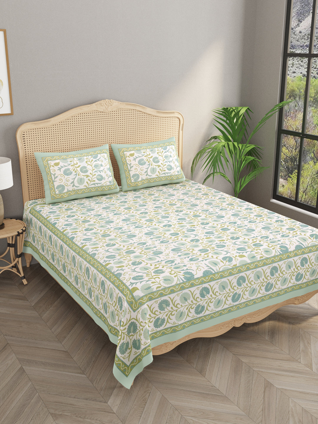 Cotton Double King Bedsheet with 2 Pillow Covers
