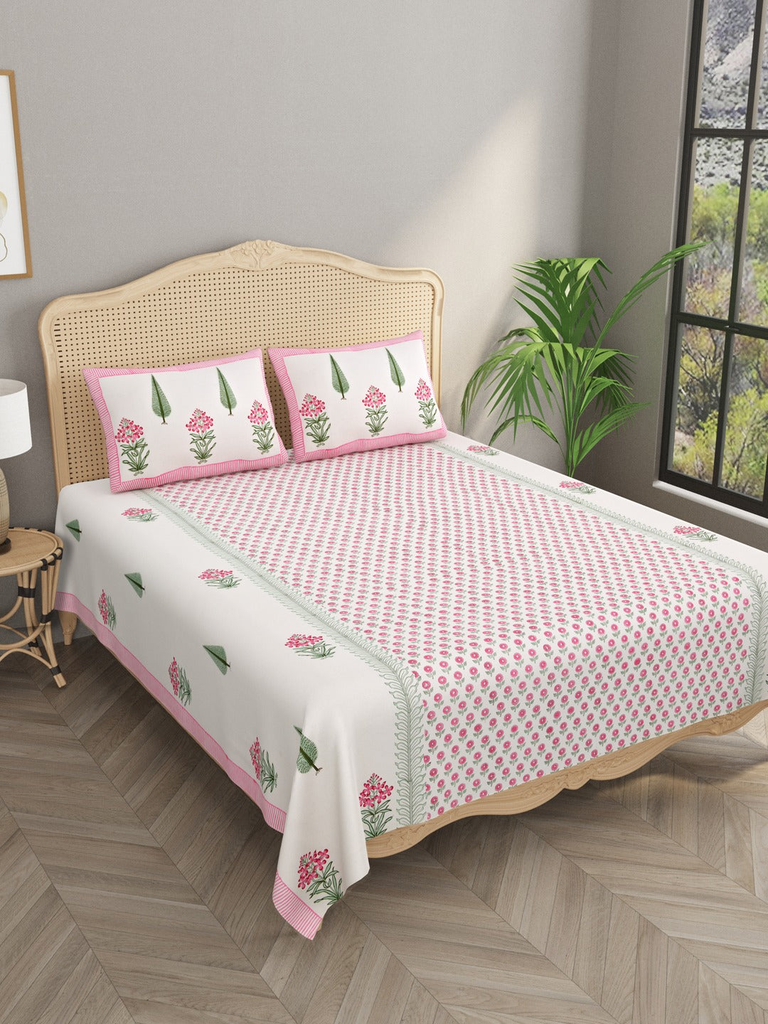 Handblock Printed Double King Bedsheet with 2 Pillow Covers