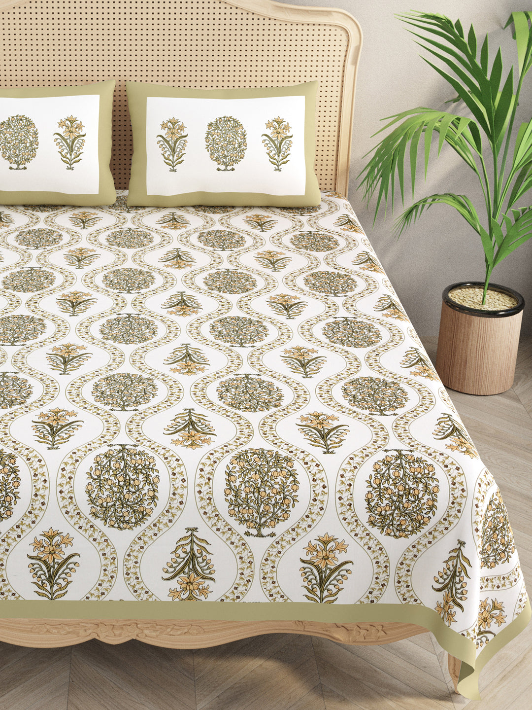 Cotton Double King Bedsheet with 2 Pillow Covers