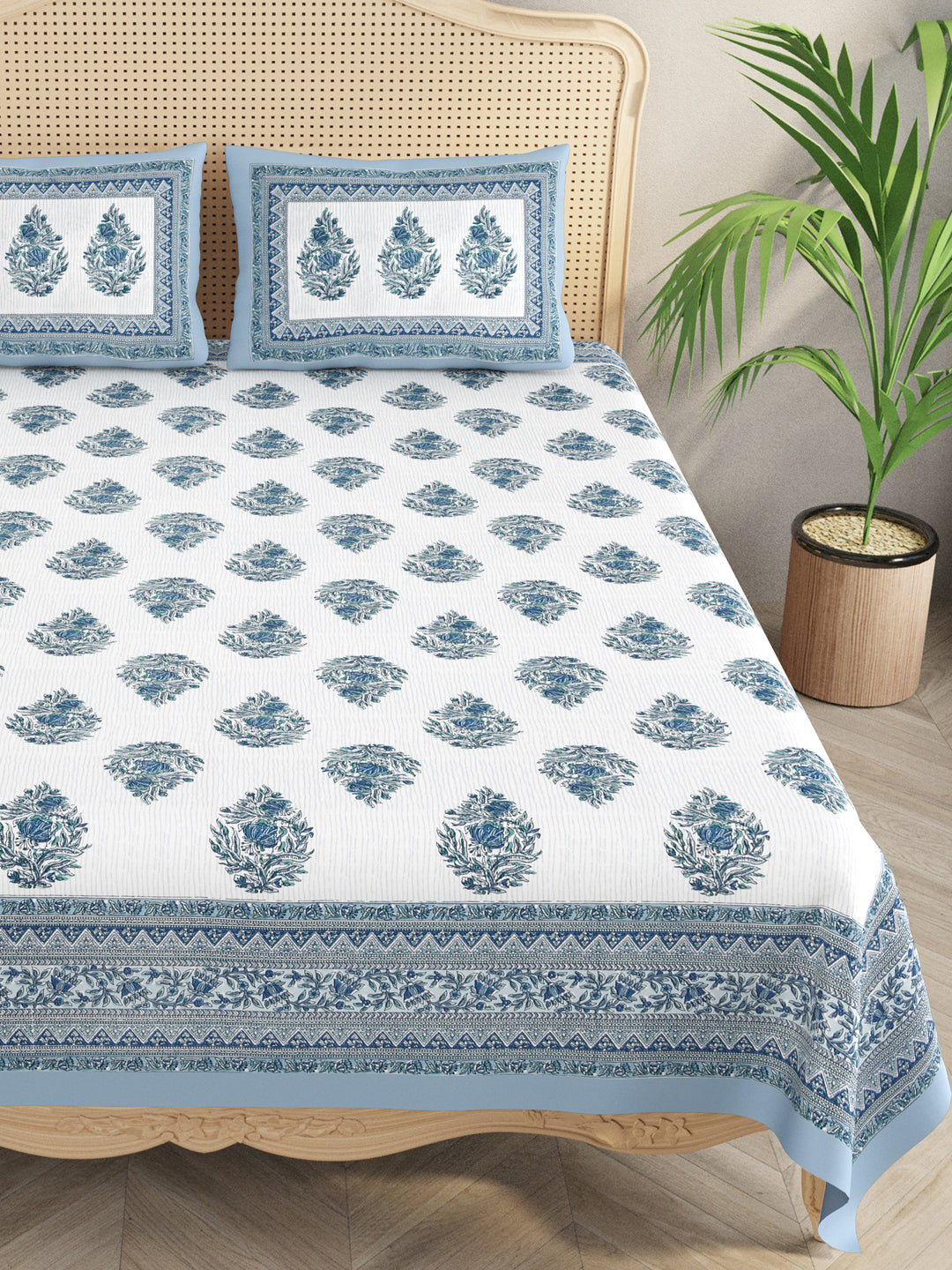 Cotton Double King Bedsheet with 2 Pillow Covers