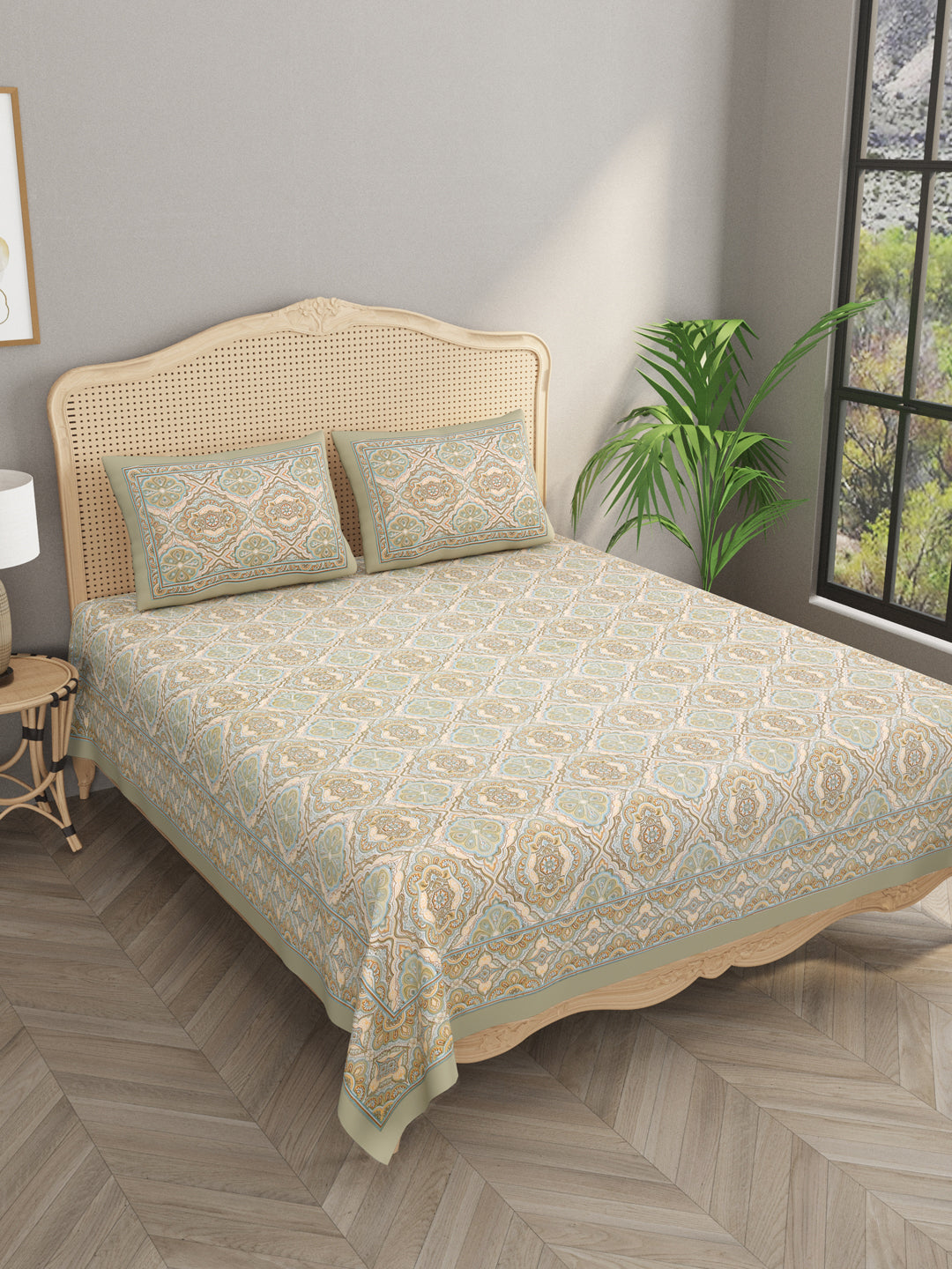 Cotton Double King Bedsheet with 2 Pillow Covers