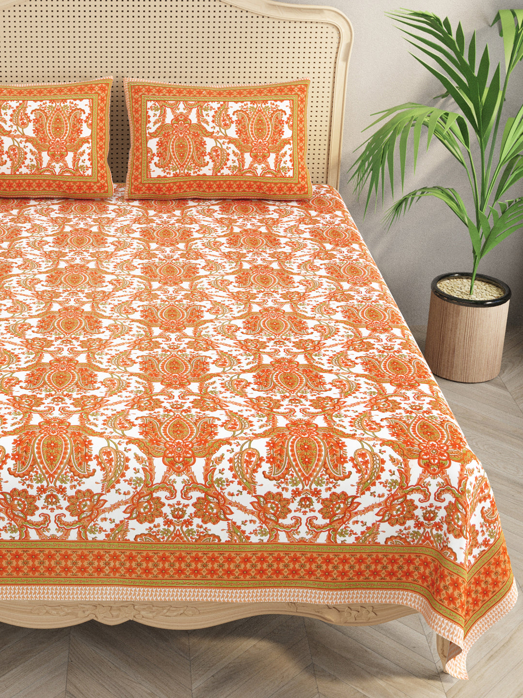 Double King Bedsheet with 2 Pillow Covers