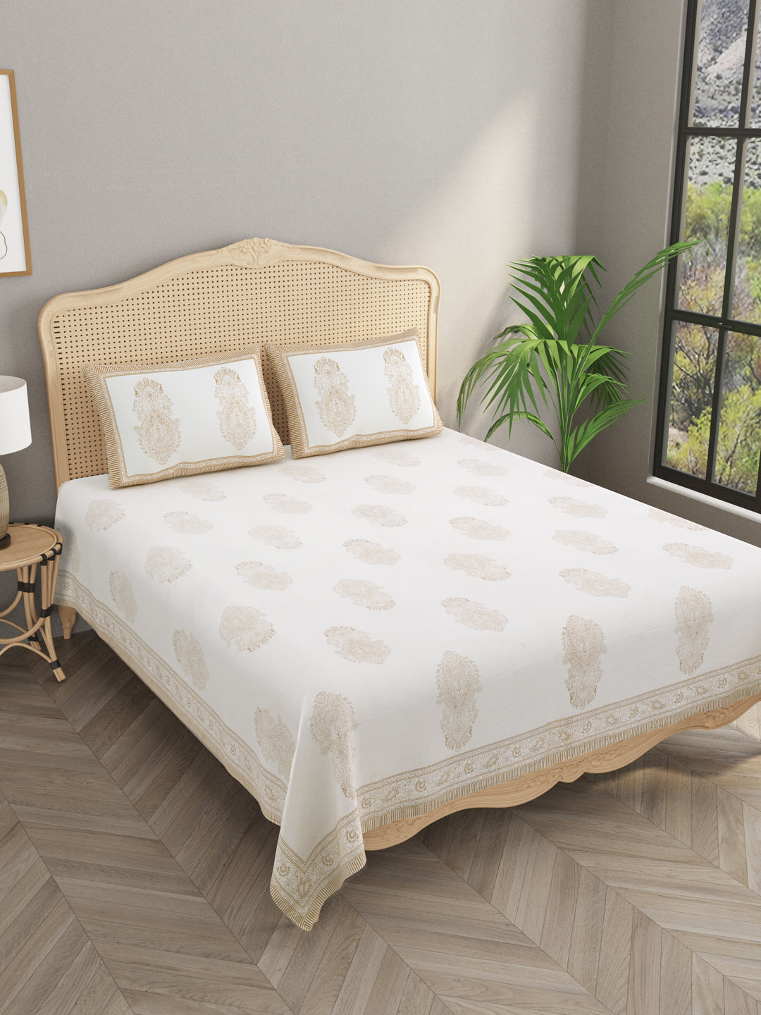 Handblock Print Super King Bedsheet in Extra Soft Percale Cotton with 2 Pillow covers