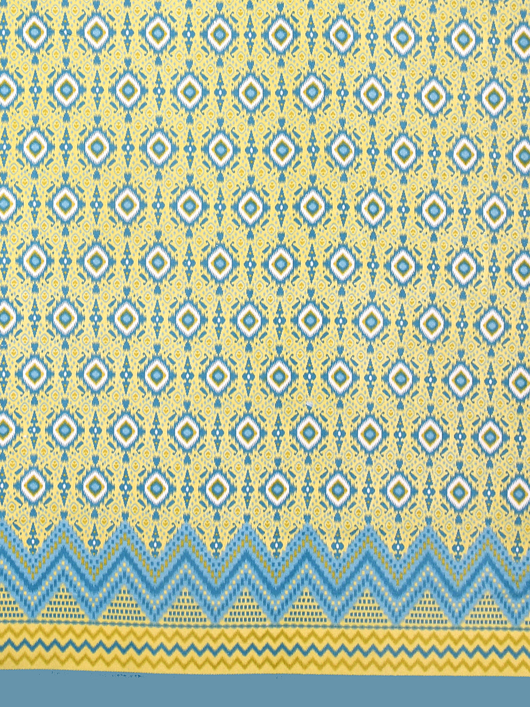 Ikat Print Super King Cotton Bedsheet with 2 Pillow Covers