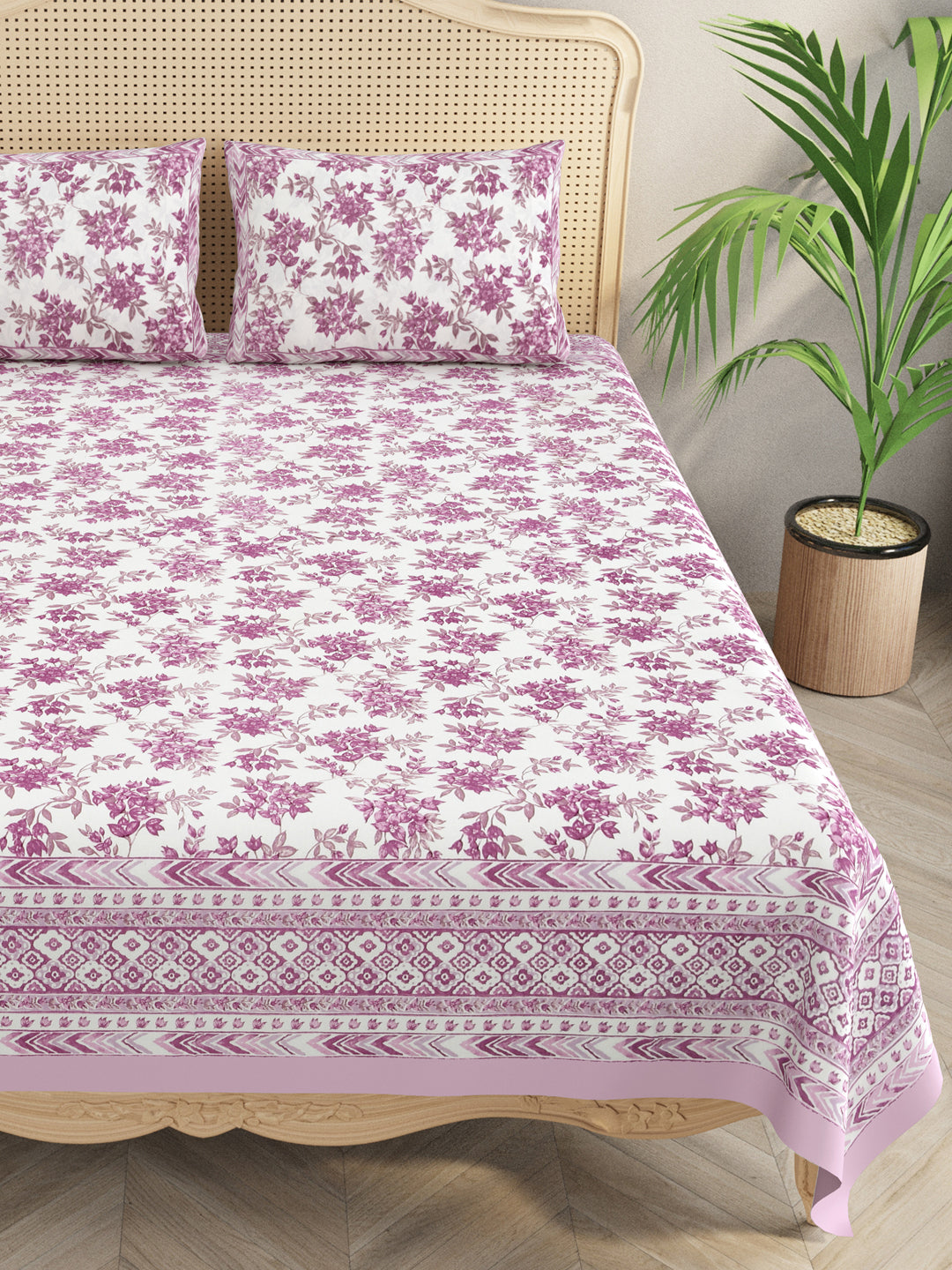 Double King Bedsheet with 2 Pillow Covers