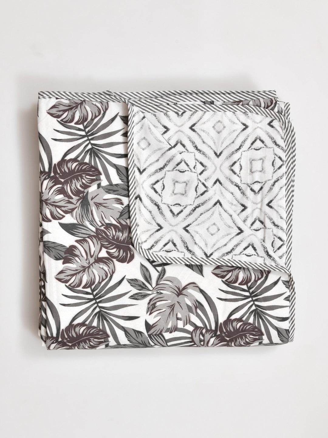 60X90 inches Floral Print Reversible Dohar/AC Blanket