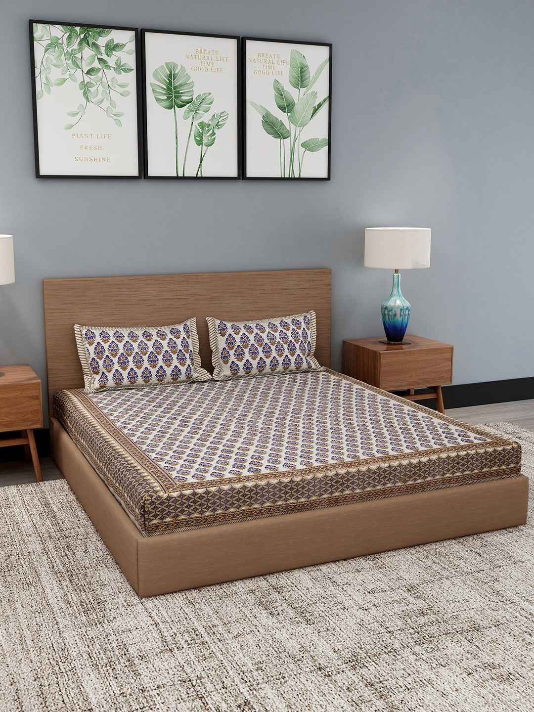 White & Navy Block Print Cotton 1 King Bedsheet & 2 Pillow Covers