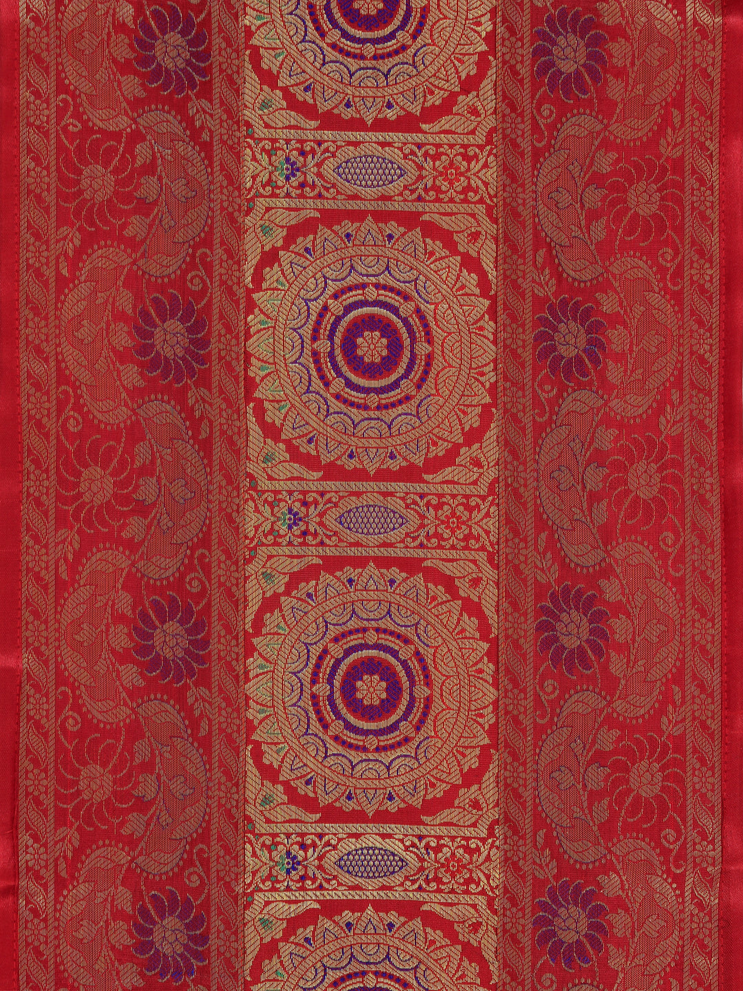 Banarasi Table Set with 1 Runner, 6 mats and 6 coasters