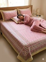 Floral Print Cotton Double King Bedsheet with 2 Pillow Covers
