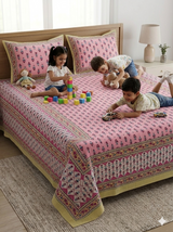 Floral Print Cotton Double King Bedsheet with 2 Pillow Covers