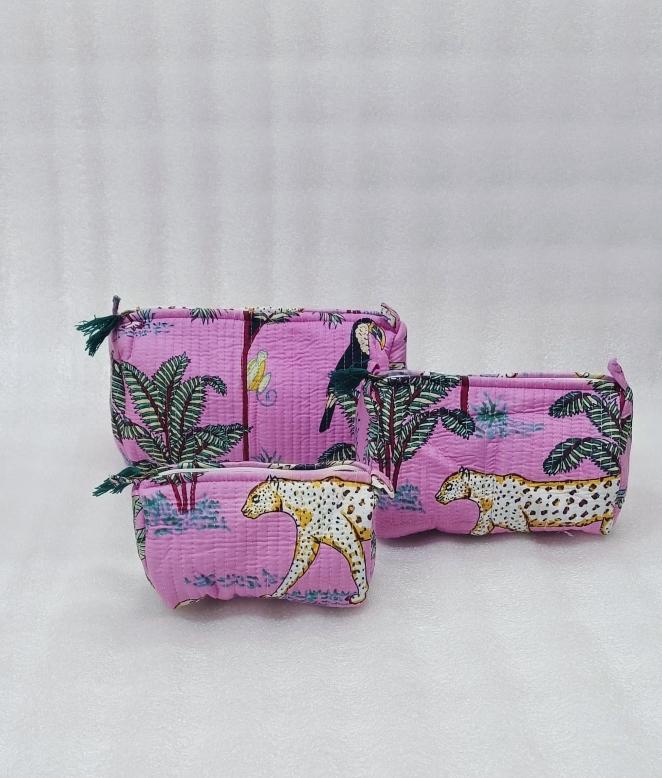 Set of 3 cosmetic bag/pouches with waterproof lining