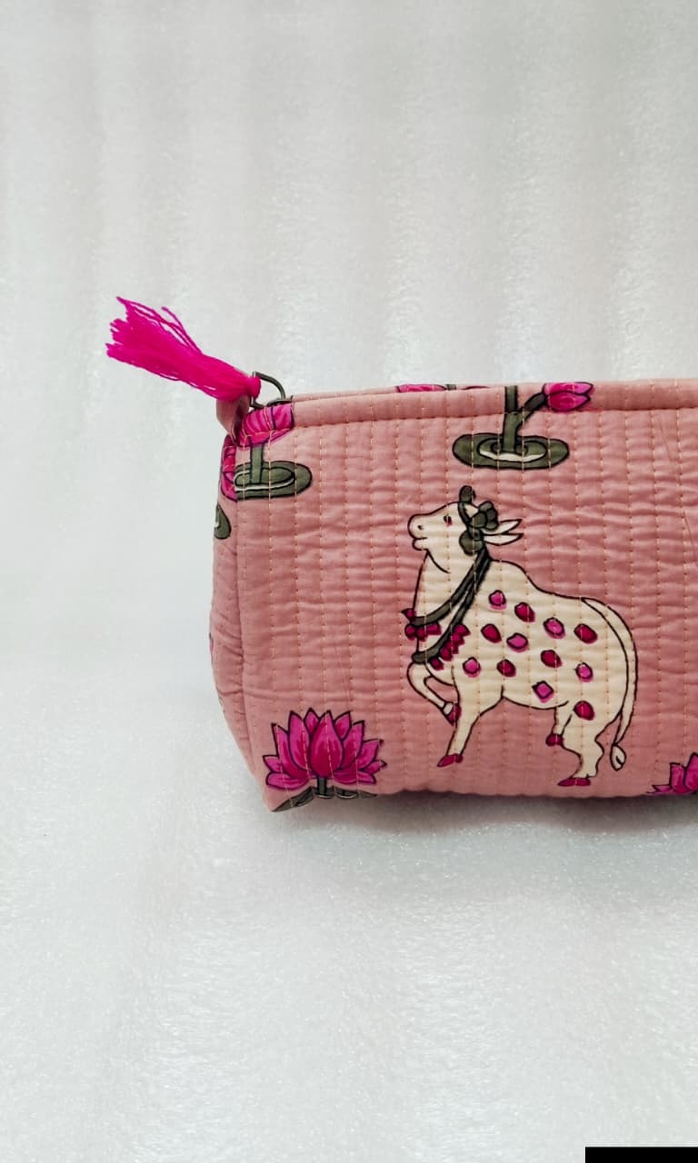 Set of 3 cosmetic bag/pouches with waterproof lining