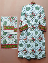 Gift Box – 1 Unisex Bathrobe, 1 Bath Towel, 2 hand Towels
