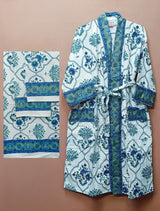 Gift Box – 1 Unisex Bathrobe, 1 Bath Towel, 2 hand Towels