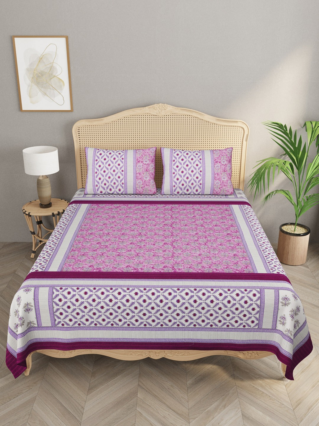 Double King Bedsheet with 2 Pillow Covers