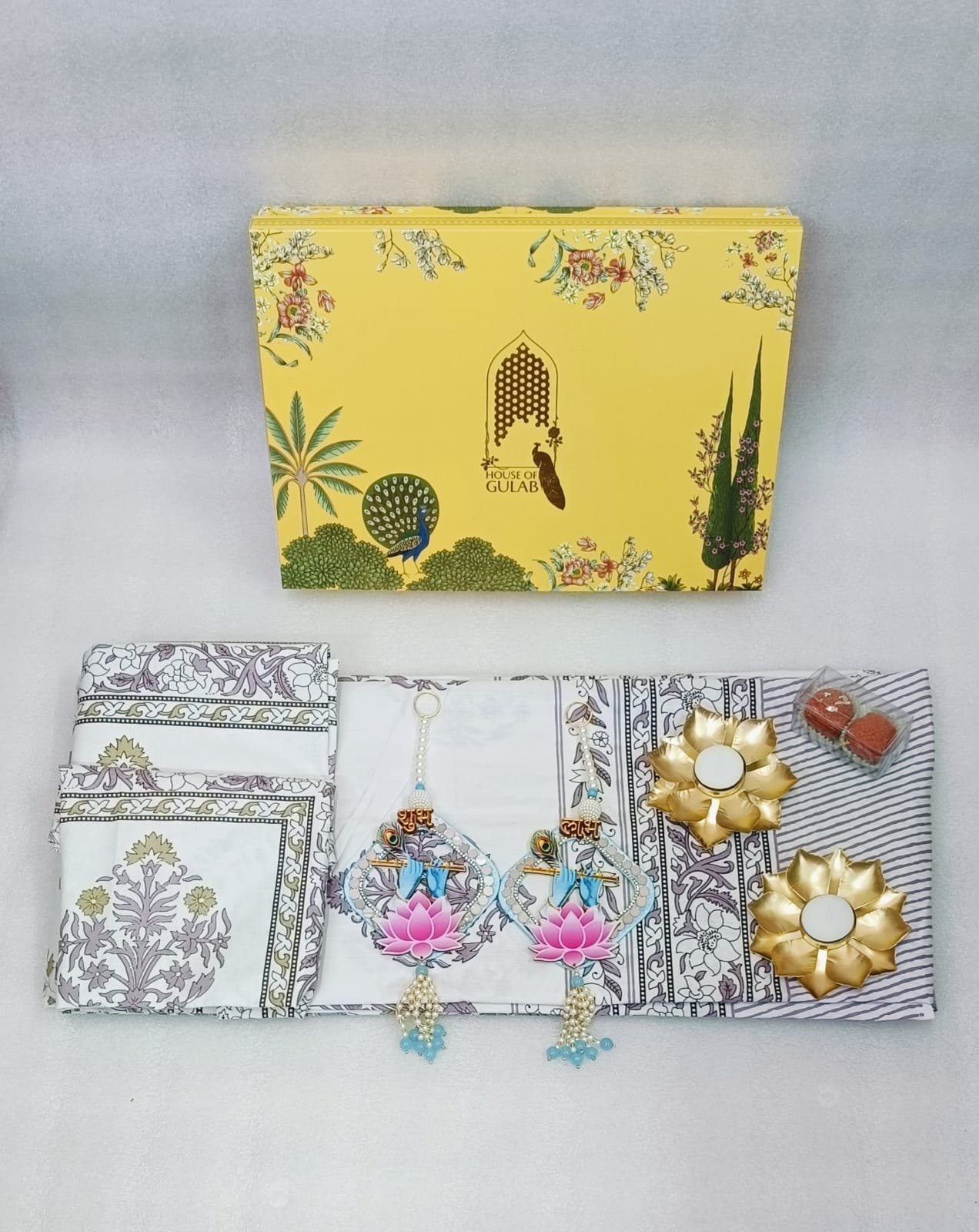Diwali Gift Box | 1 Super Soft Percale Bedsheet, 1 Pair Door Hanging, 2 Metal Diyas, 2 Laddoo Candles