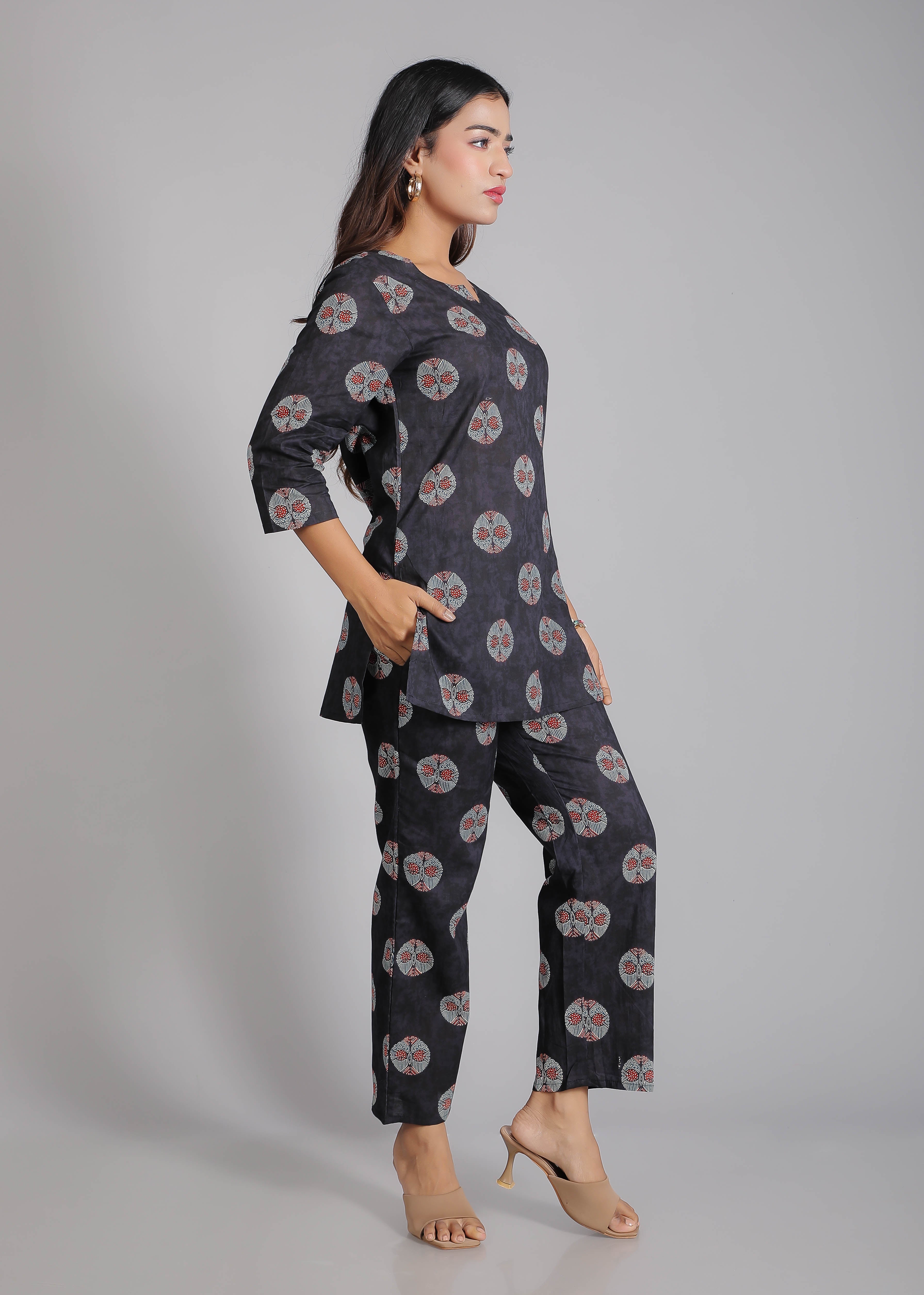 Blue motifs on Purple Cotton Lounge Set for Women