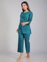 Green & Maroon Cotton Lounge Set for Women
