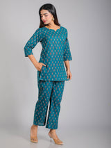 Green & Maroon Cotton Lounge Set for Women