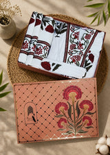 Gift Box – 1 Unisex Bathrobe, 1 Bath Towel, 2 hand Towels