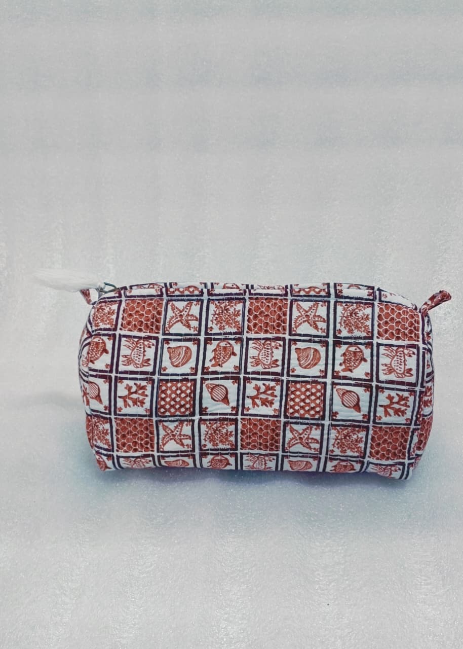 Set of 3 cosmetic bag/pouches with waterproof lining