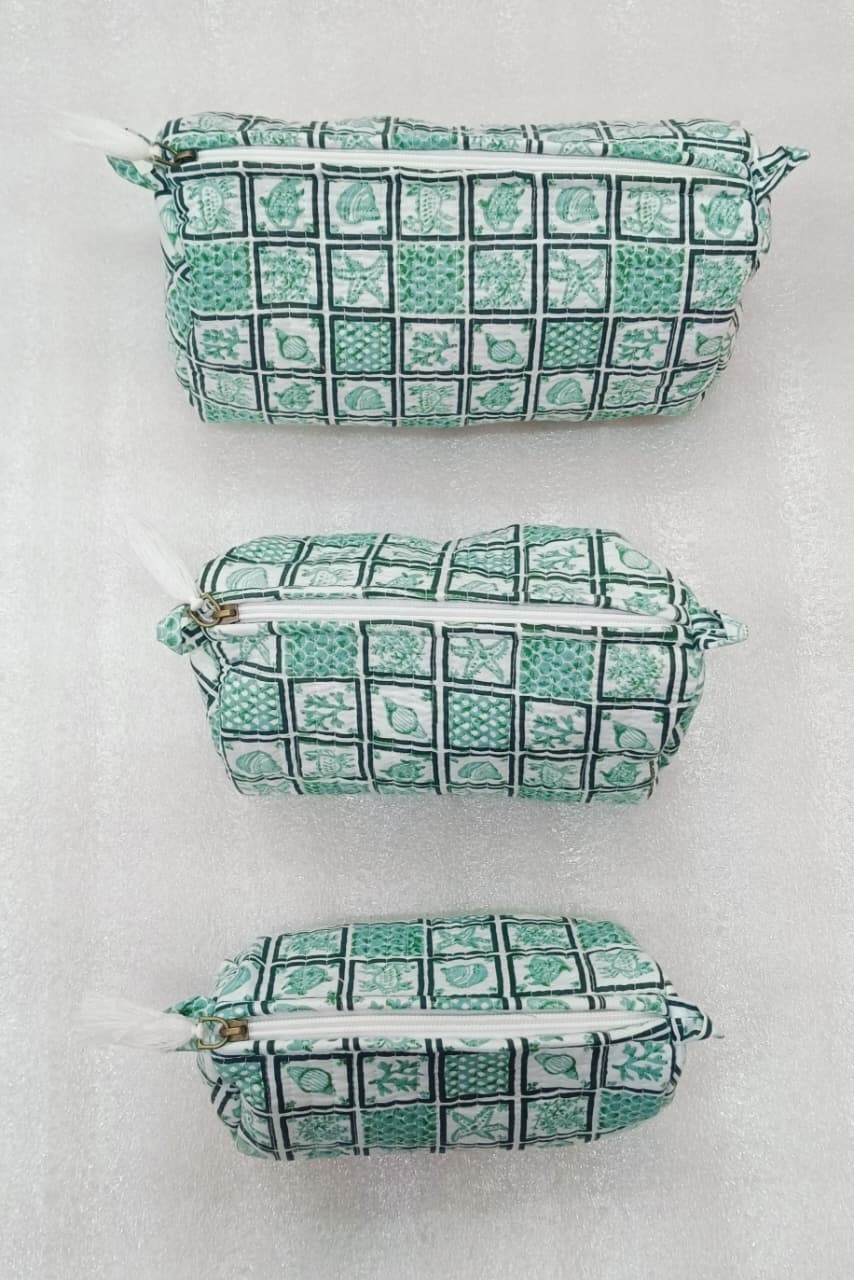 Set of 3 cosmetic bag/pouches with waterproof lining