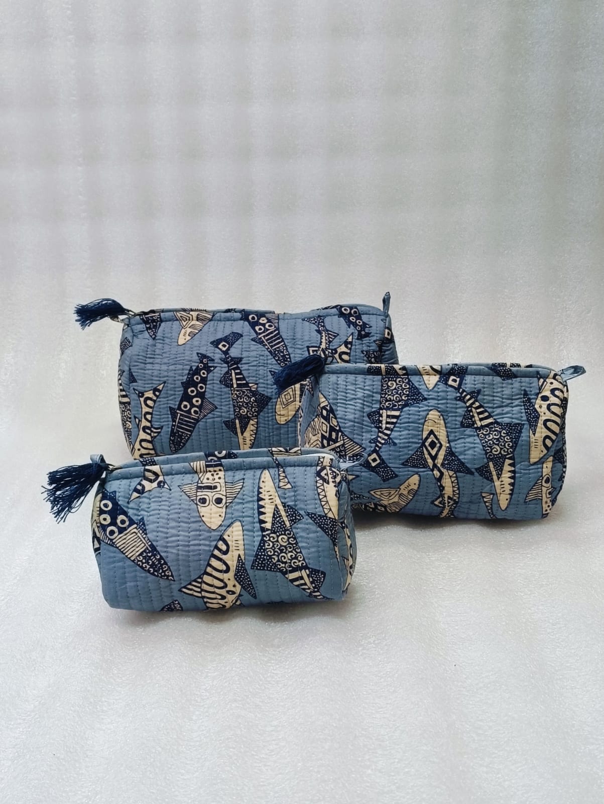 Set of 3 cosmetic bag/pouches with waterproof lining