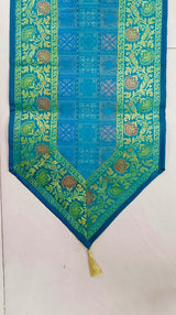 Banarasi Table Set with 1 Runner, 6 mats and 6 coasters