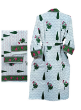 Gift Box – 1 Unisex Bathrobe, 1 Bath Towel, 2 hand Towels