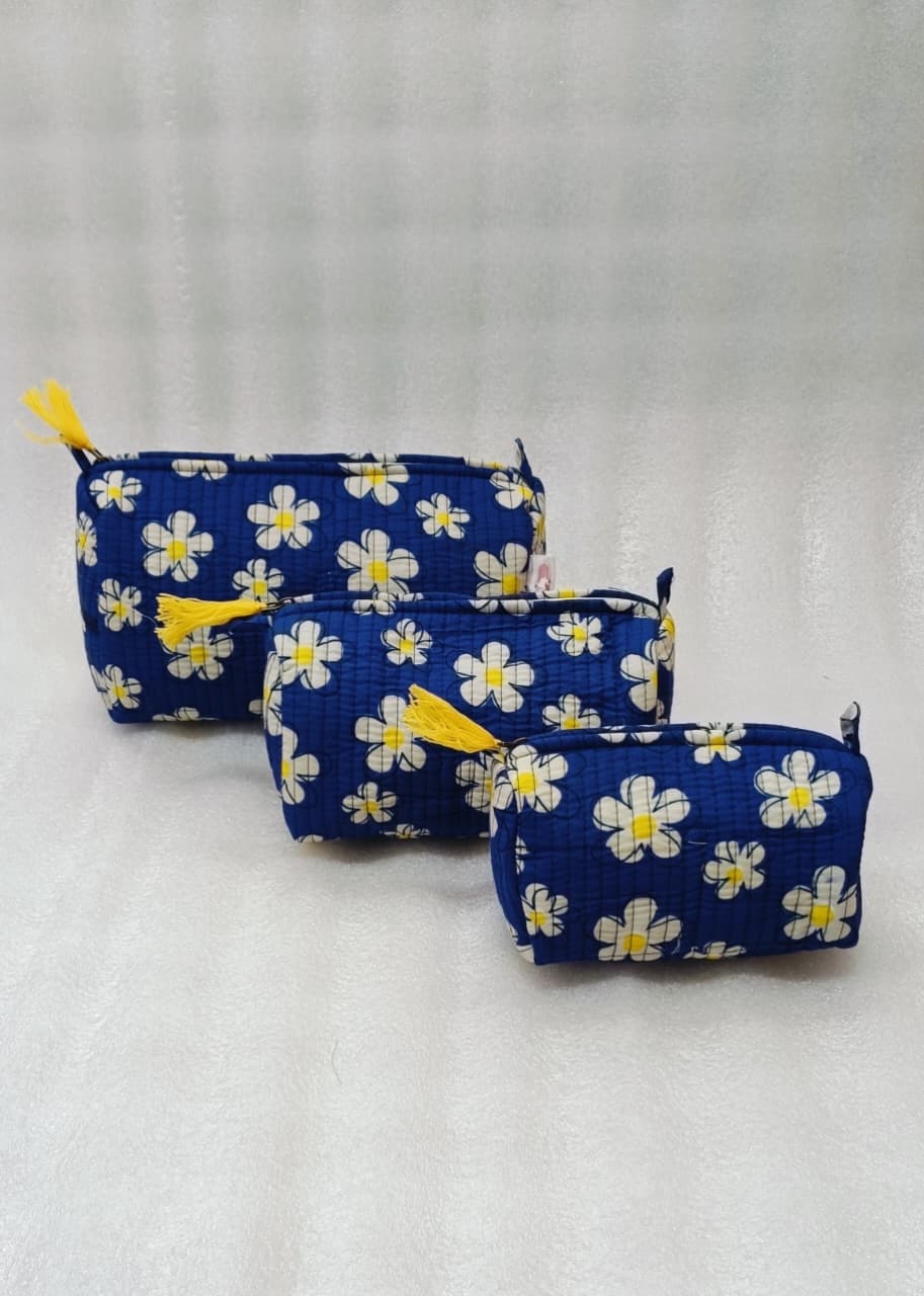 Set of 3 cosmetic bag/pouches with waterproof lining