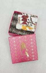Gift Box with 6 Cotton napkin & wooden napkin rings