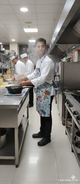 Cotton Unisex 1 Apron with 2 Microwave Gloves, 1 Roti Cover & 1 Microwave Pot Holder Trivets