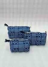 Set of 3 cosmetic bag/pouches with waterproof lining