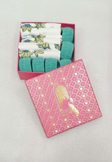 Gift Box with 6 Cotton napkin & wooden napkin rings