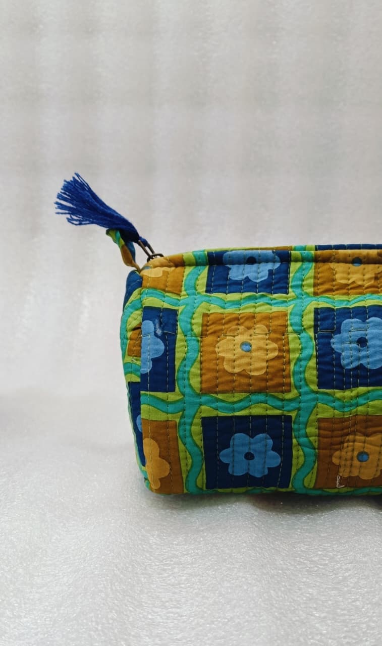 Set of 3 cosmetic bag/pouches with waterproof lining