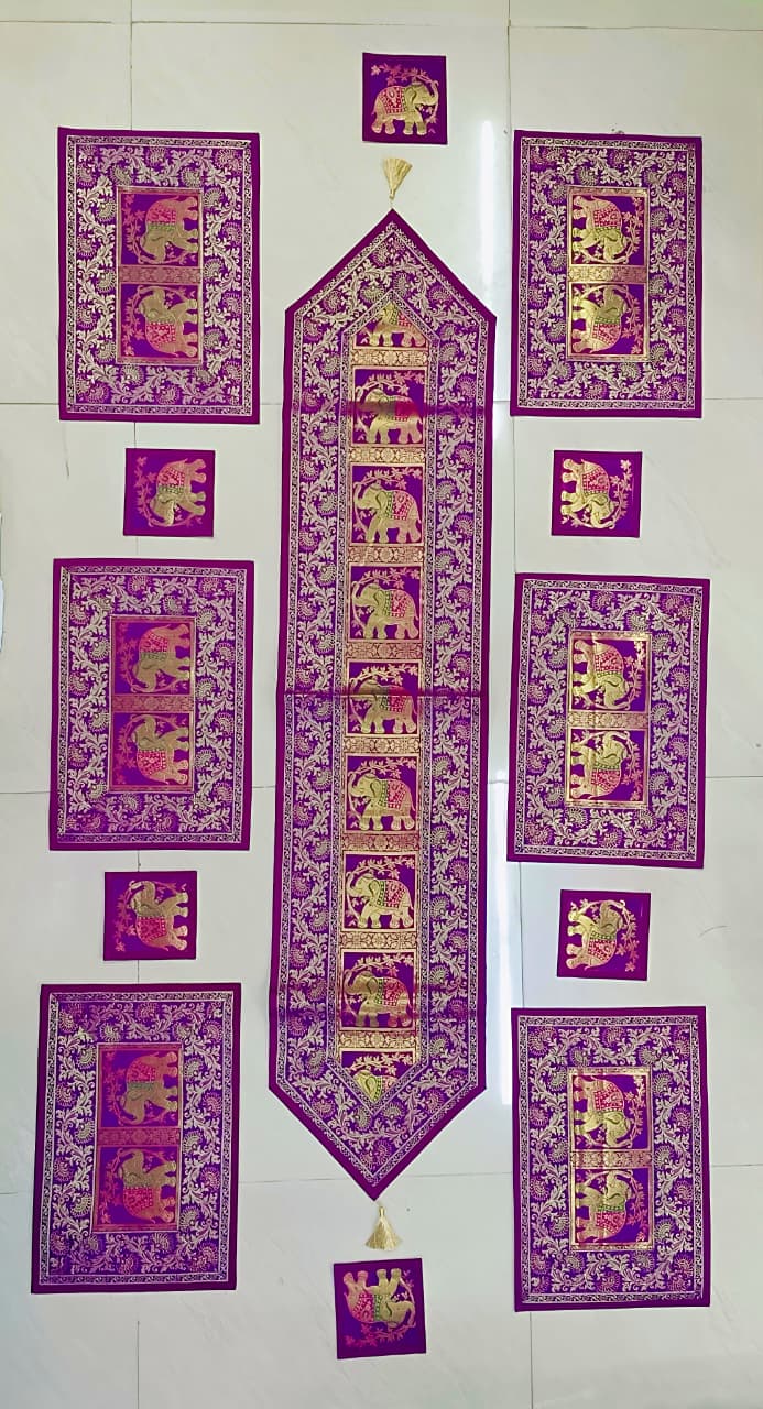 Gift Box with Banarasi Zari Table Runner, Set Of 6 Mats, 6 coaster