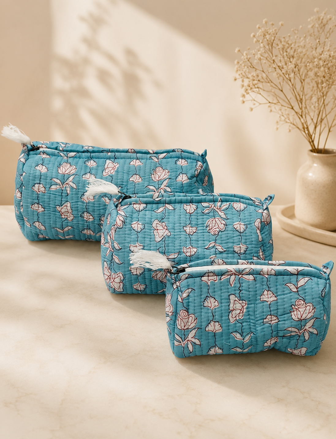 Set of 3 cosmetic bag/pouches with waterproof lining