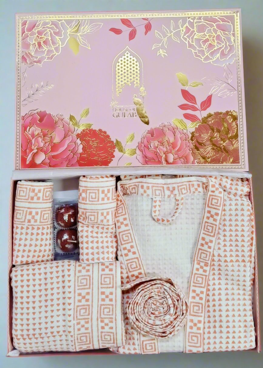 Gift Box – 1 Unisex Bathrobe, 1 Bath Towel, 2 hand Towels